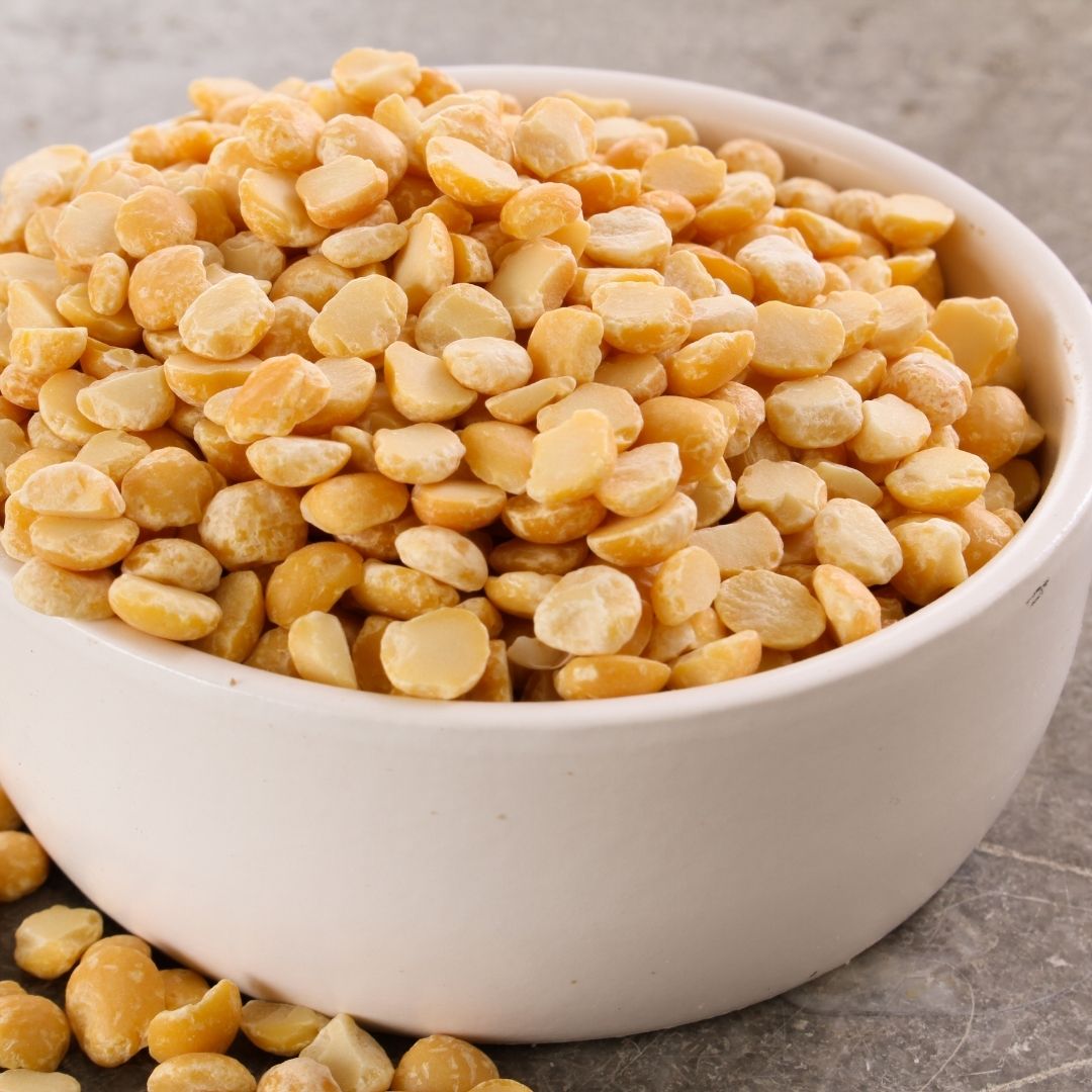 A bowl of yellow split peas.